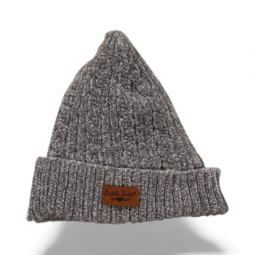 BRITTS KNITS GRAY BEYOND SOFT CHENILE BEANIE HAT